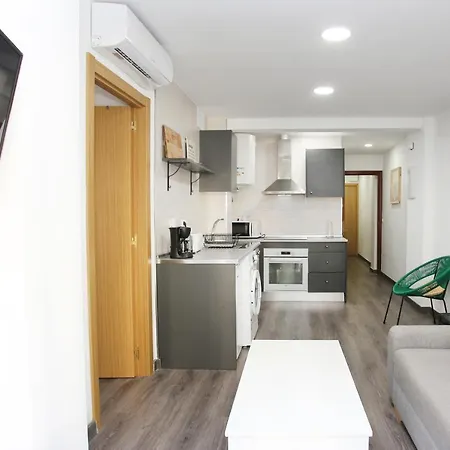Apartment Apartamento En Calle Mendoza - Zona Huelin & 300 Mts De La Playa *