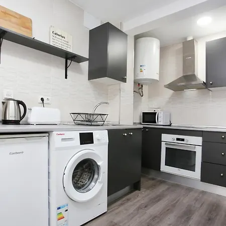 Apartamento En Calle Mendoza - Zona Huelin & 300 Mts De La Playa Apartment Malaga