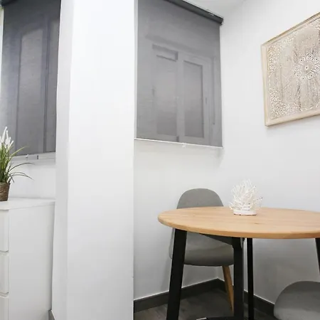 Apartment Apartamento En Calle Mendoza - Zona Huelin & 300 Mts De La Playa